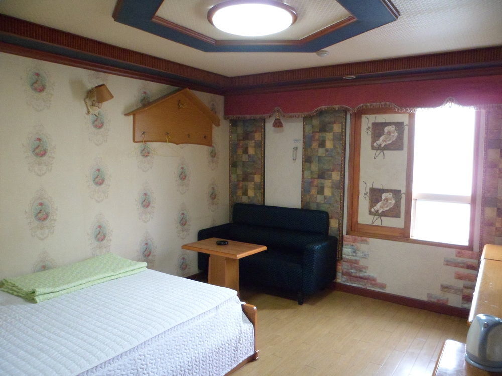 Alps Motel Пусан Экстерьер фото